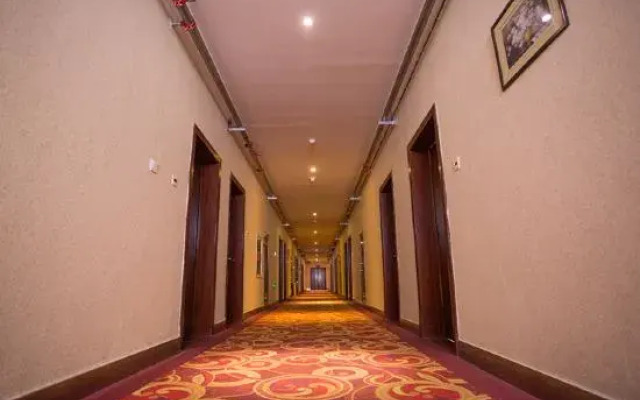 Shennong Hotel