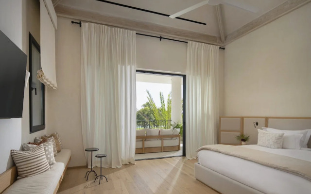 Villa Escondida by Lumina