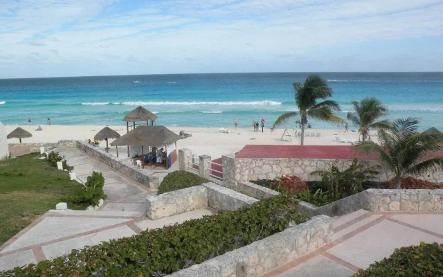 Cancun Beach Rentals