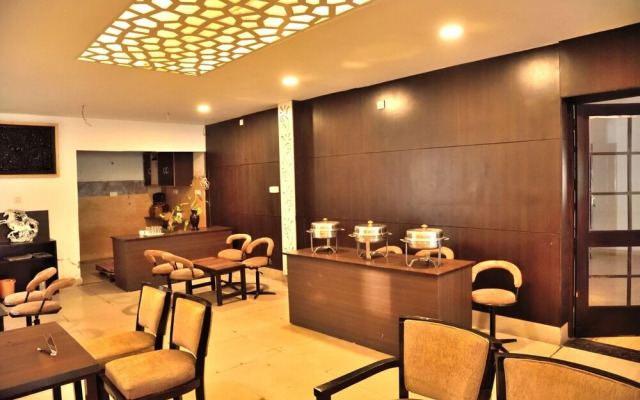 JK Rooms 129 RC Regency -Nr. Golden Temple.