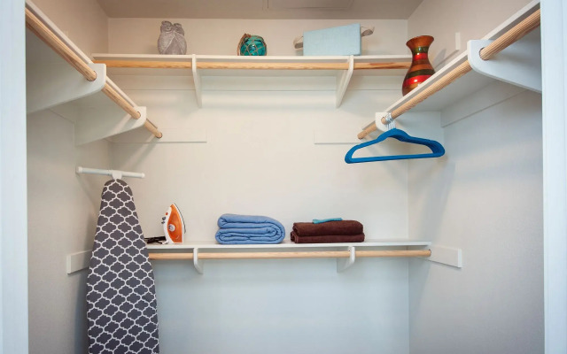 Sunshine Suites at Main St