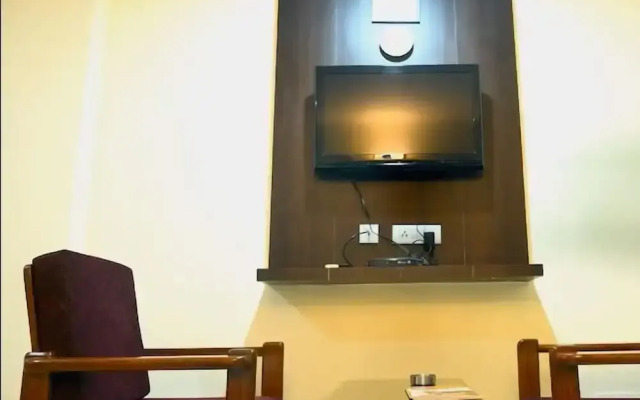 Hotel Radhika Regency