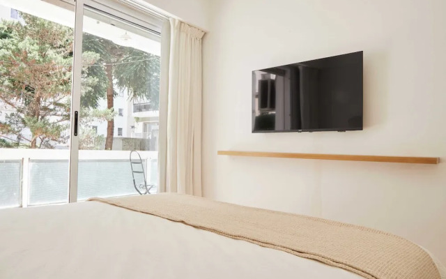 Shinny 2 bedrooms apartment