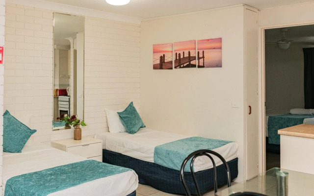 Trickett Gardens Holiday Inn