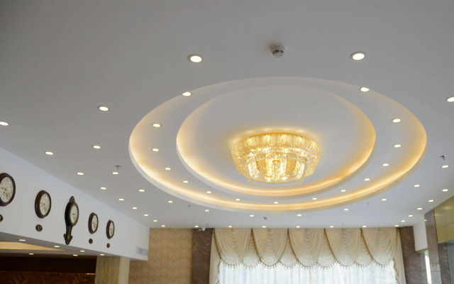 E E Business Hotel