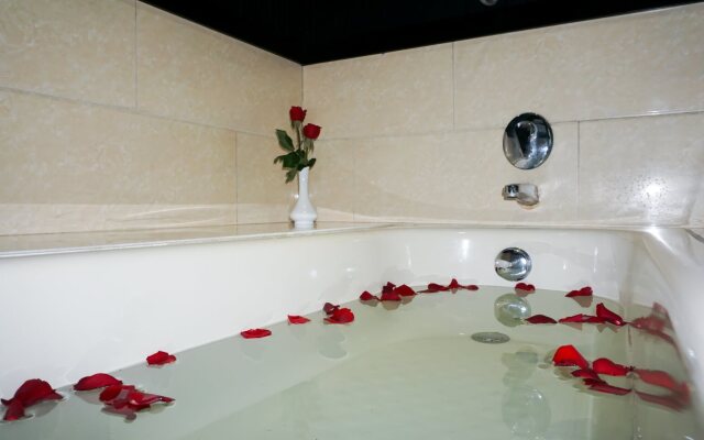 Adina Hotel