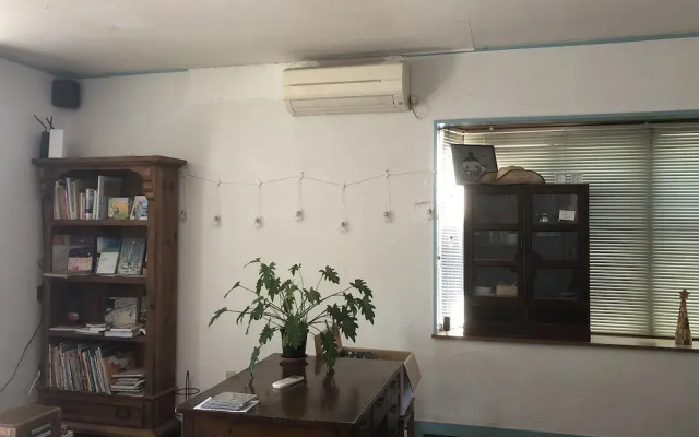 Guesthouse B&B Nekonojimusyo - Hostel, Caters to Women