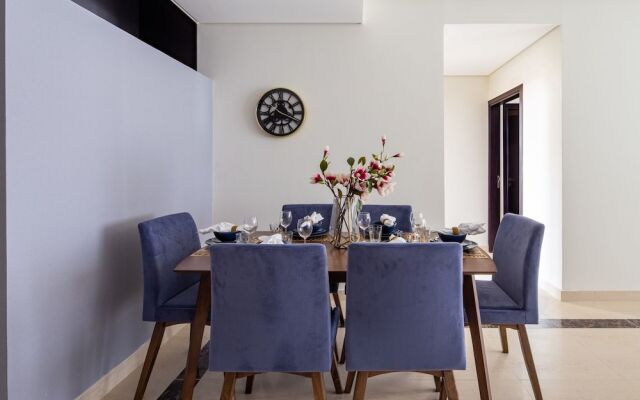 Superb & Homey 3BR Apartment In Downtown Dubai