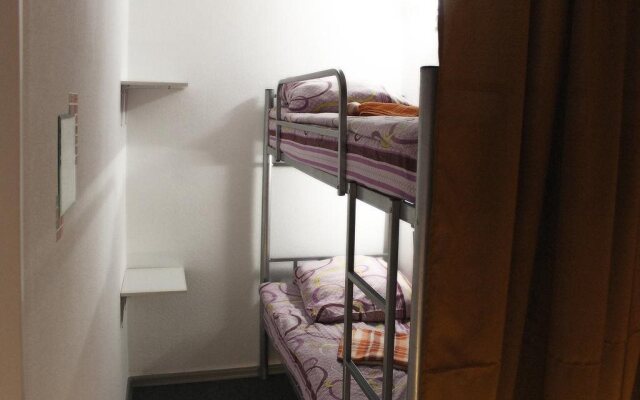 Lodging houses Calm Inn
