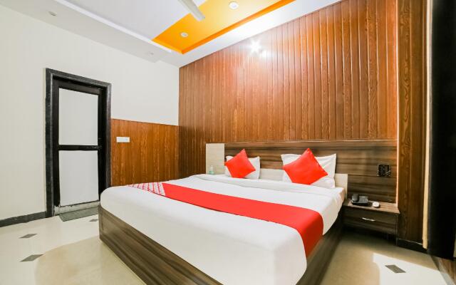 OYO 12847 Hotel Kanha Palace