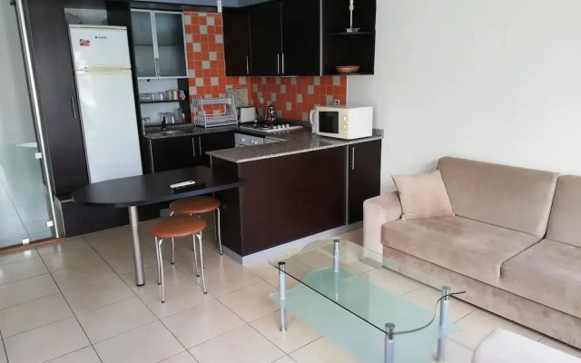 Side Garden Residence