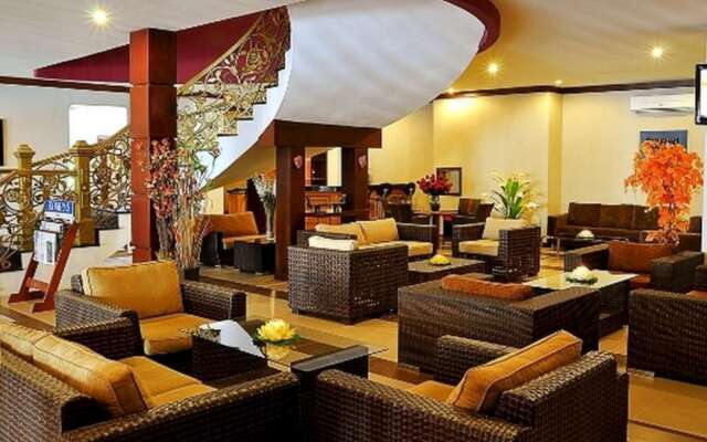 Grand Tryas Hotel