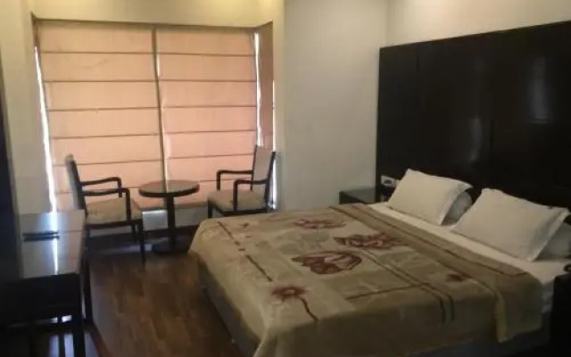 Hotel Vipul Grand