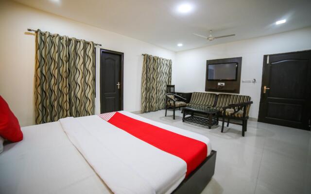 Capital O 35555 Hotel Prateek Plaza