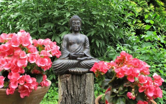 Satori B&B - Adults Only