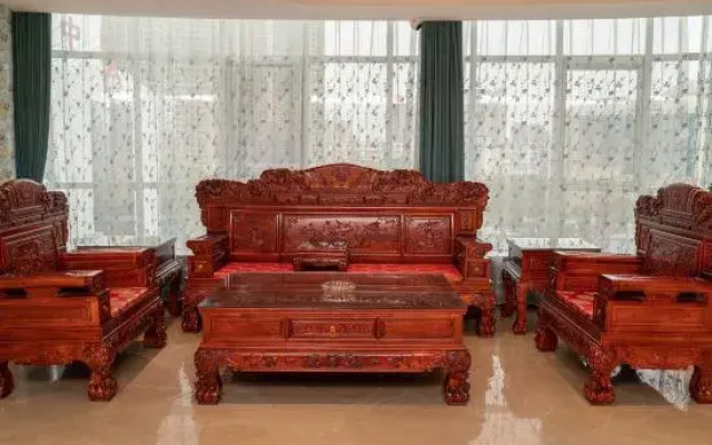 Zhongzhou International Hotel of LuoHe