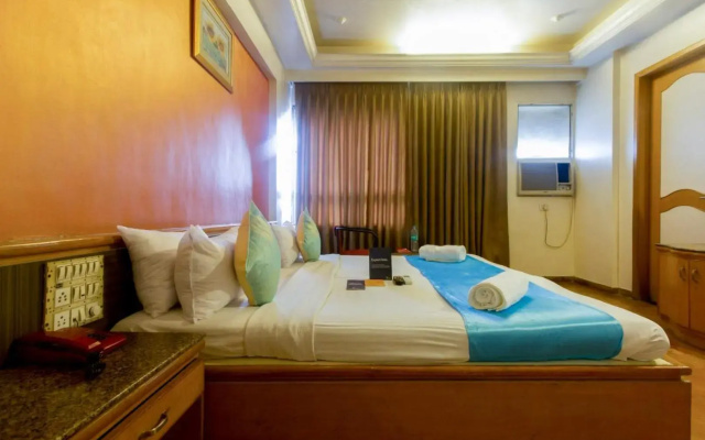 OYO 17243 Hotel Celebration Inn