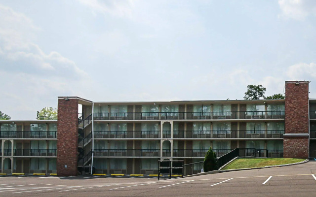 New Hope Inn & Suites