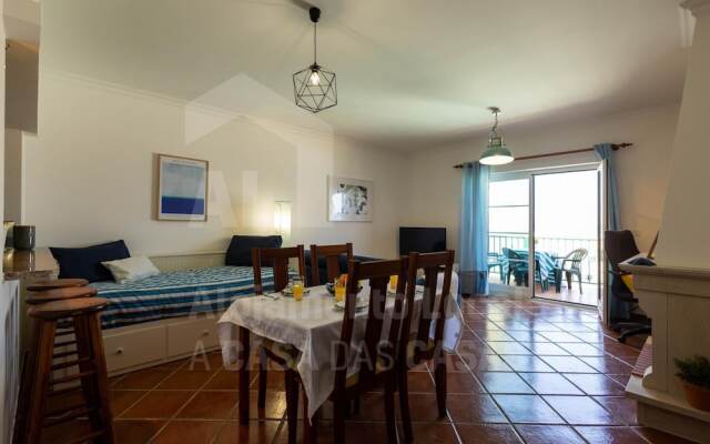 Sunset Apartment by Acasadascasas