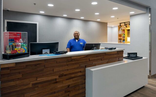 Hampton Inn & Suites Alpharetta Roswell