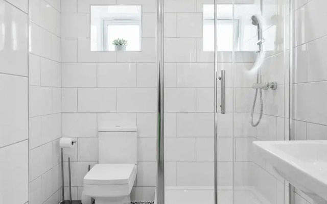 Coombe Bank in Teignmouth