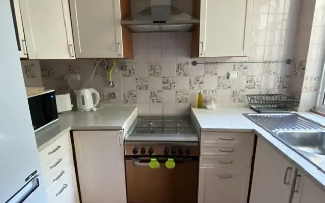 The Blackbird at Liberdade Av