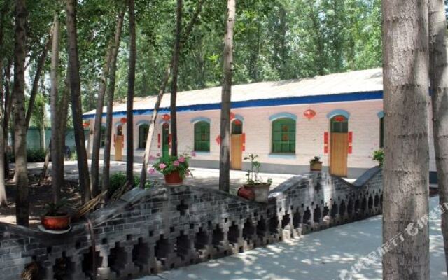 Jinzhong Qixian Danfengge Shengtai Hotel