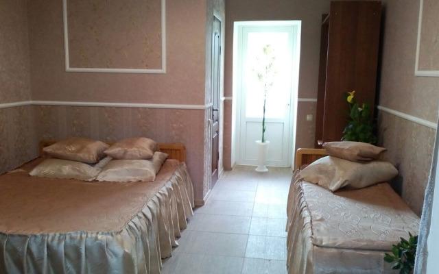 Изумрудный