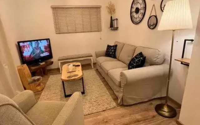 «Έλα…Δάρα» Home