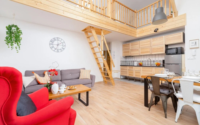 Prestige Golden View Wellness Apartments