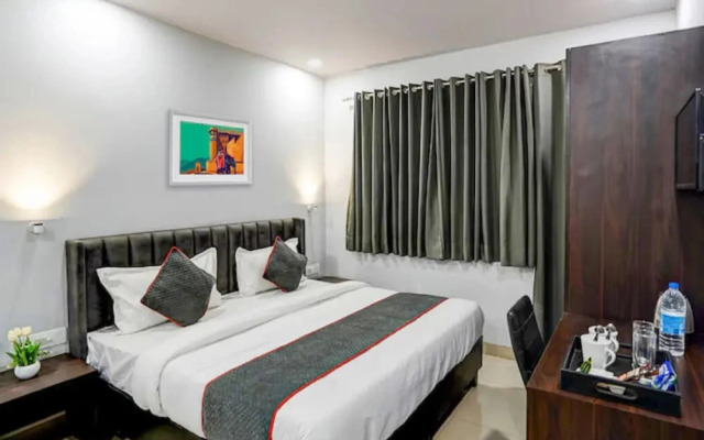 Collection O 77161 Shalimar Bagh