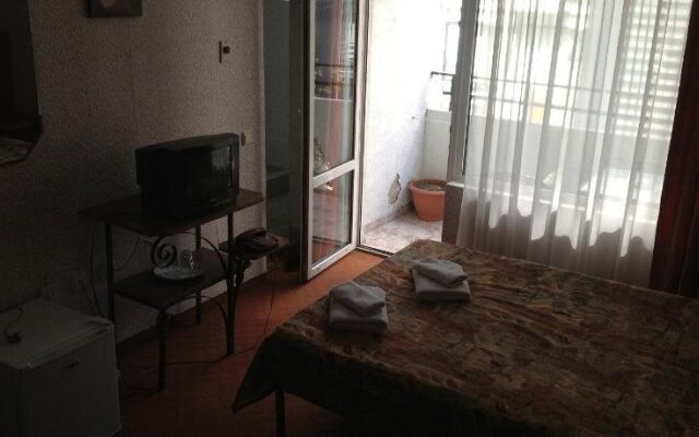 Astra Family Hotel