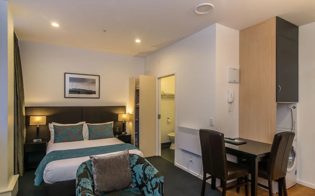 Gilmer Hotel Apartments