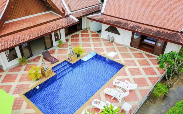 Sirinthara Villa 4 bed pool Nai Harn