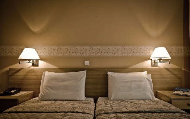 Anesis Hotel