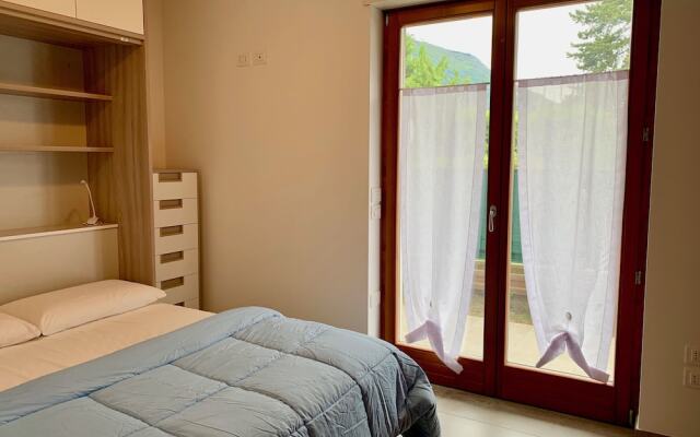 LakeGarden Apartment