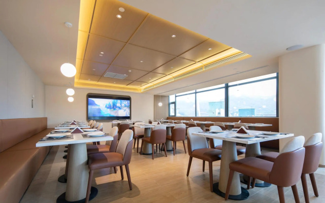 Bai Xiang Hotel (Unavailable)
