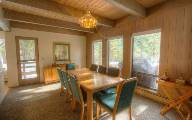 Tumbleweed Pines by Lake Tahoe Accommodations