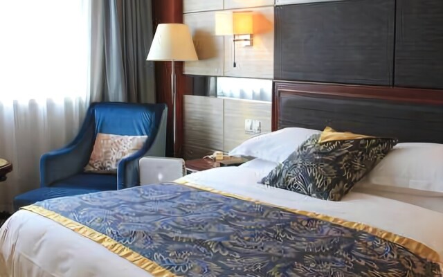 Celebrity City Hotel