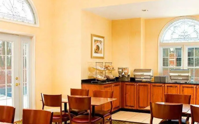 堪萨斯城市中心/尤尼希尔居家酒店(Residence Inn Kansas City Downtown/Union Hill)