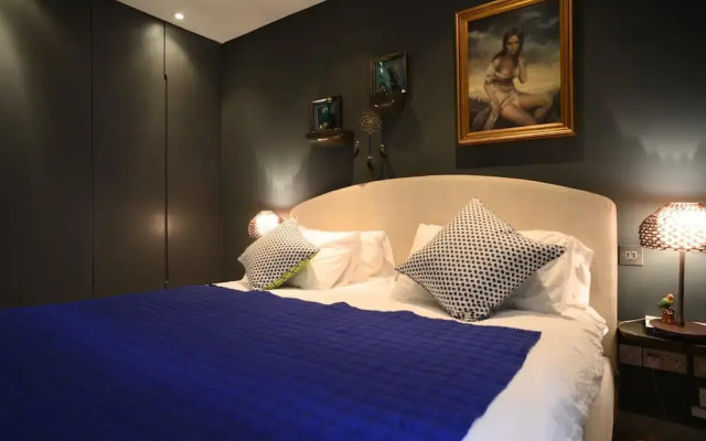 1 Bedroom Flat Near Royal Oak Station