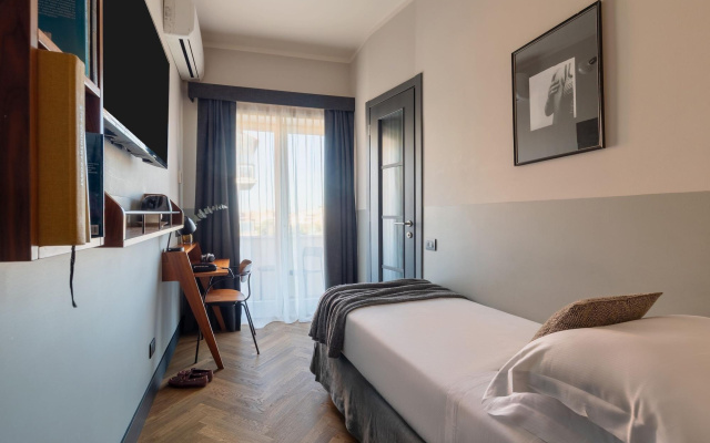 Отель c-hotels Club House Roma