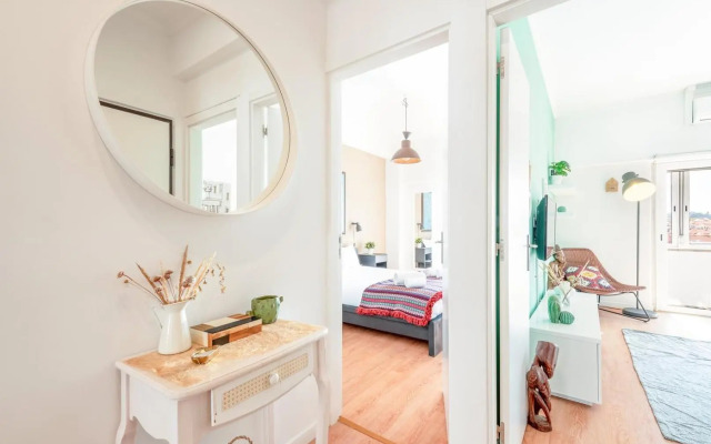 GuestReady - Vibrant 2BR Apartment