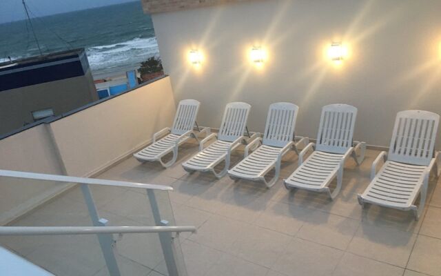 Ingleses Apart Hotel