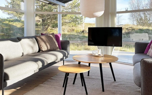 6 Person Holiday Home in Albaek