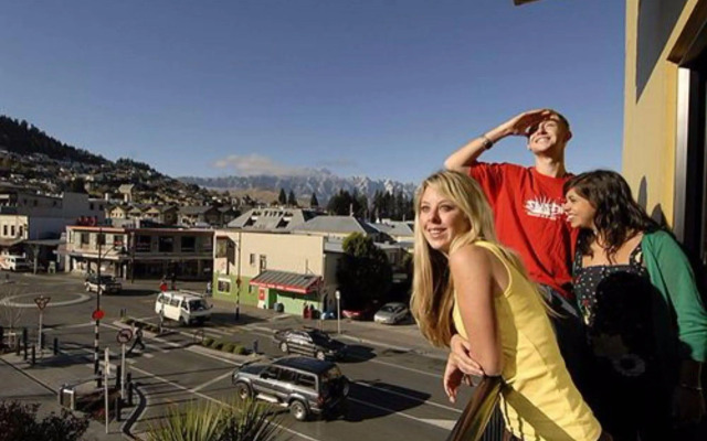 Base Backpackers Queenstown