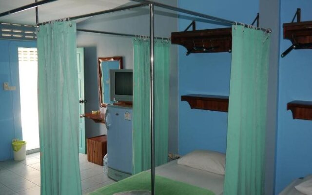 Dive Den Guesthouse