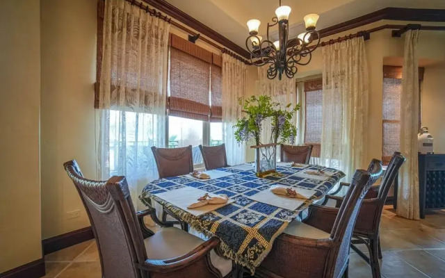 CR Luxury Terrazas 4B 3 Bdrm
