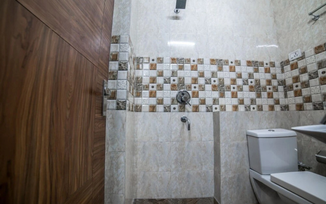 Oyo 14388 Uk Residency
