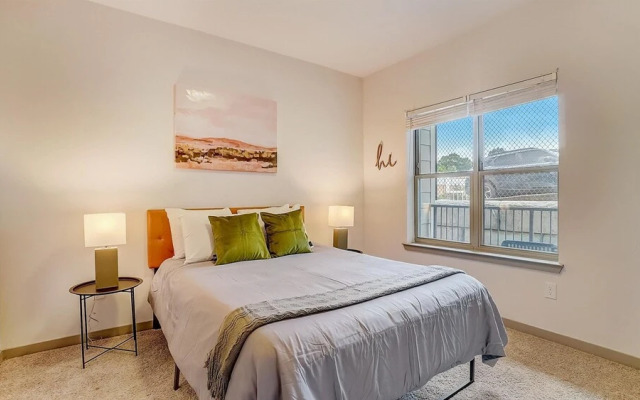 FRONTDESK Axel Row Apts Avondale Birmingham